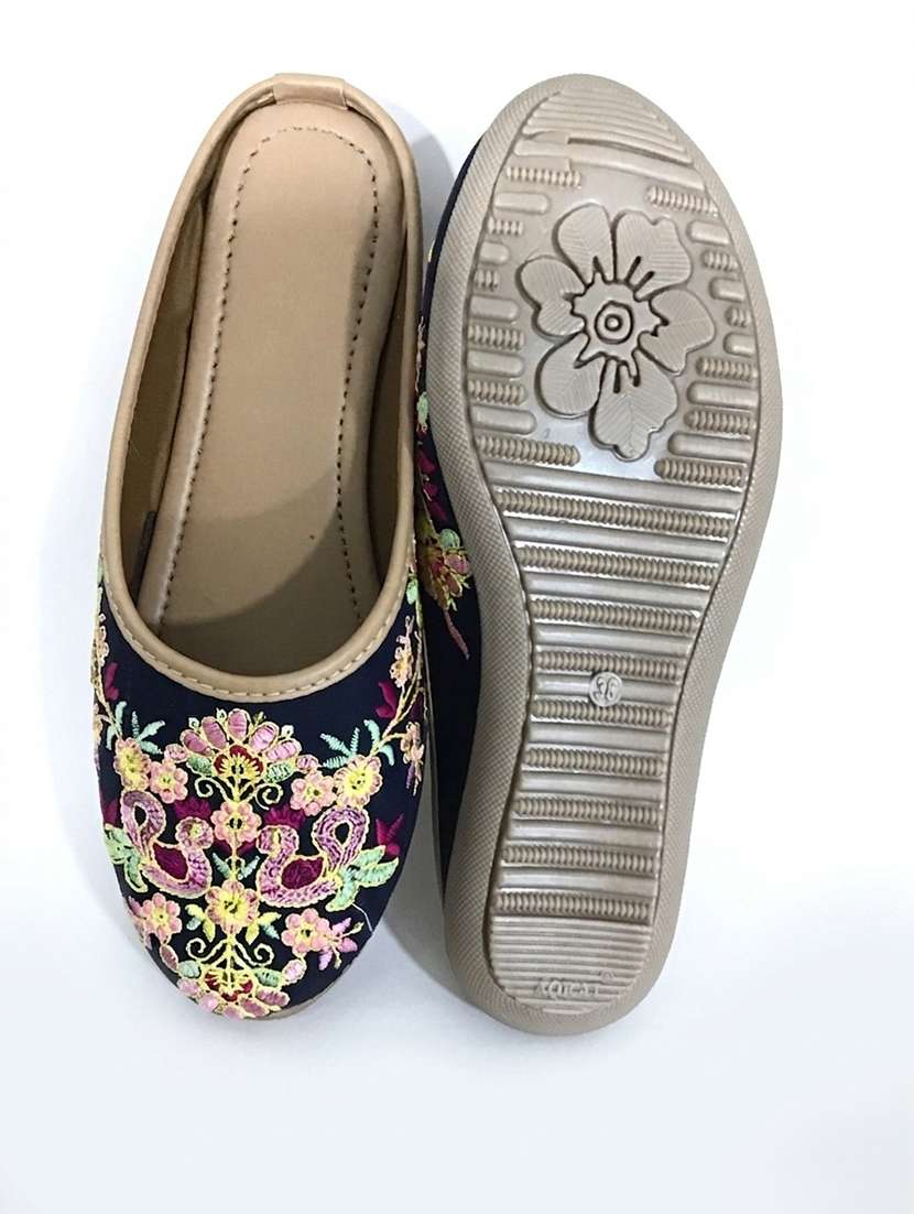 women navy blue slip on jutis & mojari - 22480689 -  Standard Image - 3