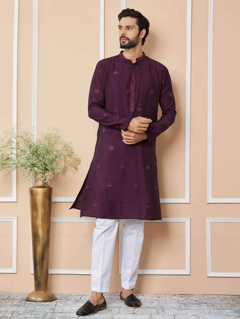 men solid with work mandarin neck kurta pyjama set