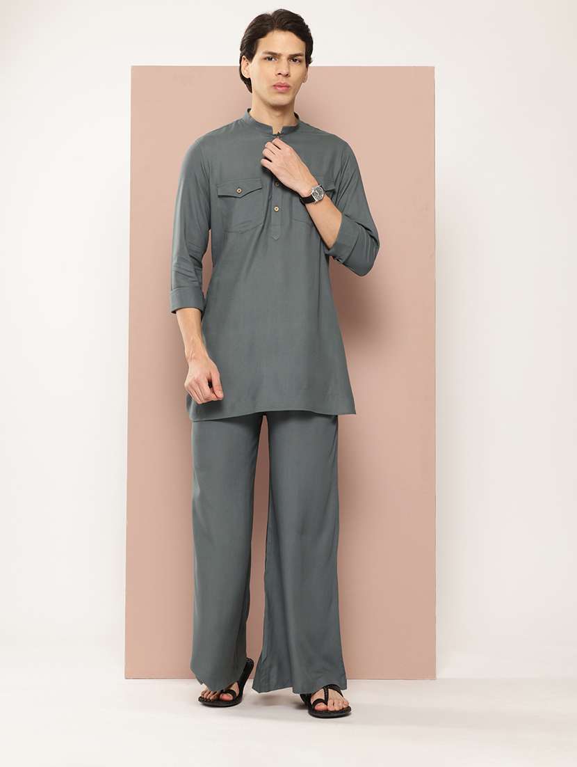 men solid mandarin neck kurta pyjama set