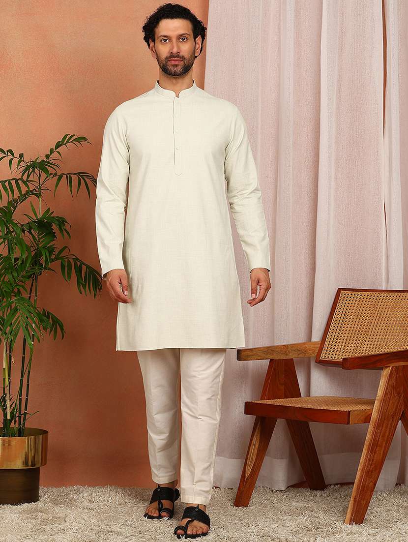men solid mandarin neck kurta pyjama set