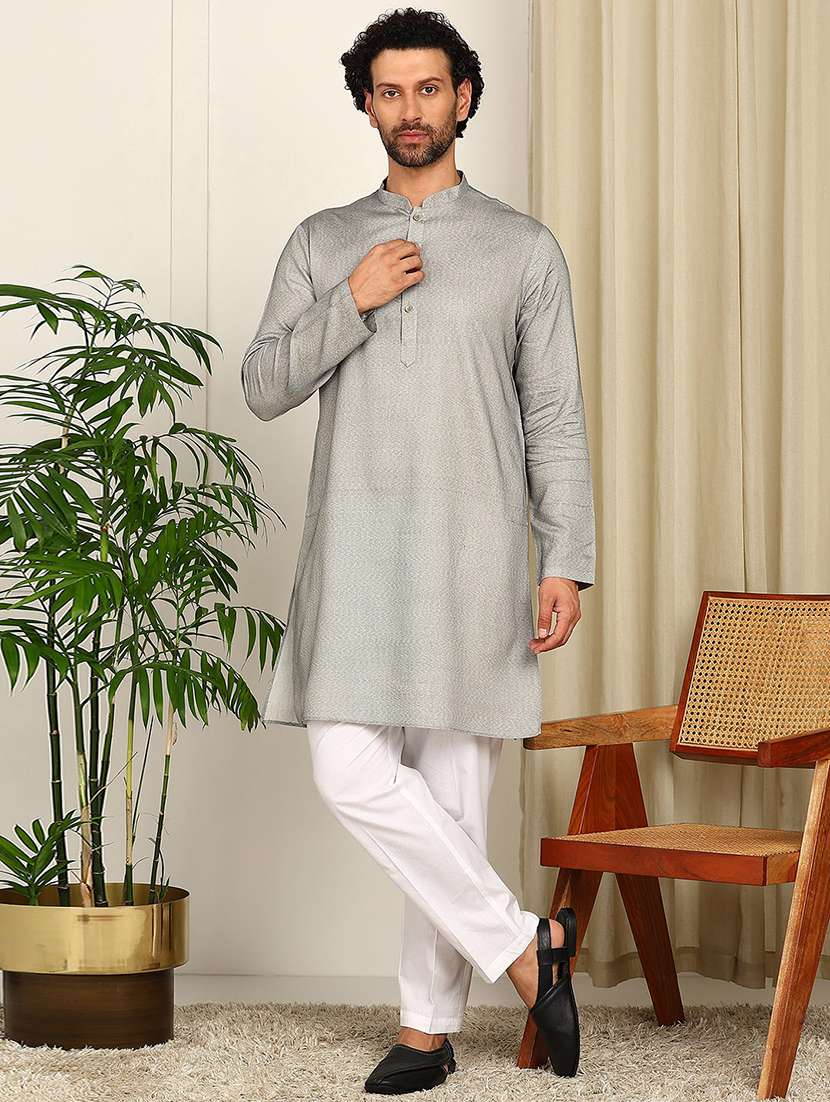 men self design mandarin neck kurta pyjama set