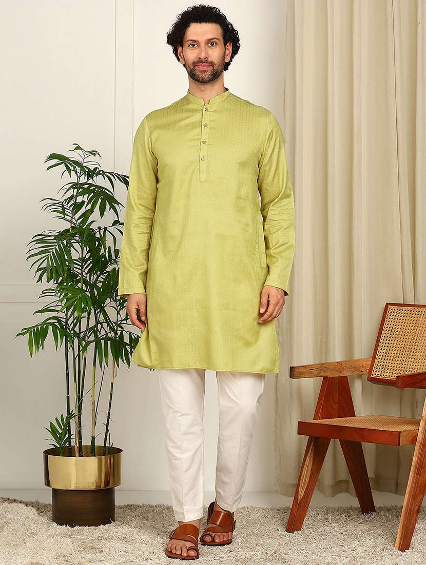 men solid with work mandarin neck kurta pyjama set