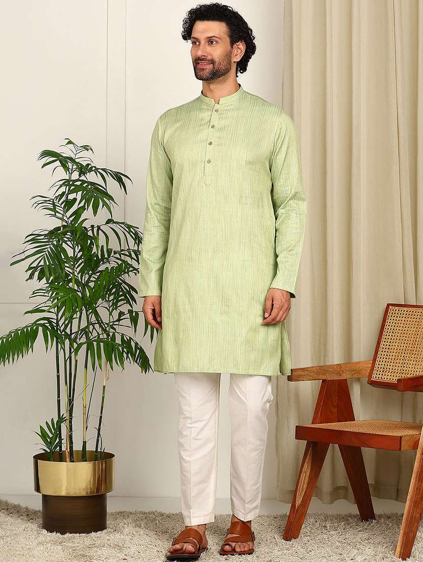 men self design mandarin neck kurta pyjama set