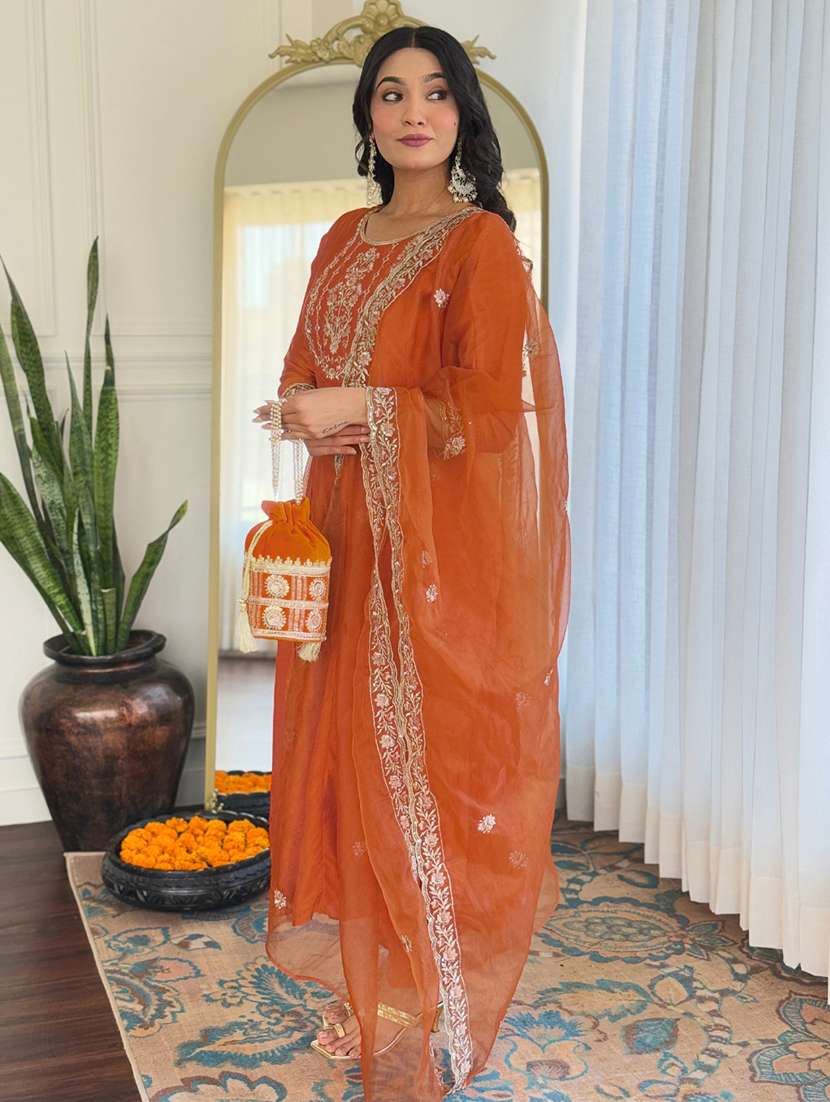 women solid with work three quarter sleeve kurta pant with dupatta set - 22481733 -  Standard Image - 3