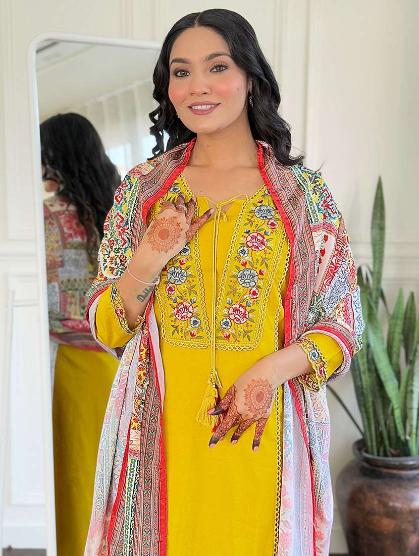 women solid with work three quarter sleeve kurta pant with dupatta set - 22481736 -  Standard Image - 5