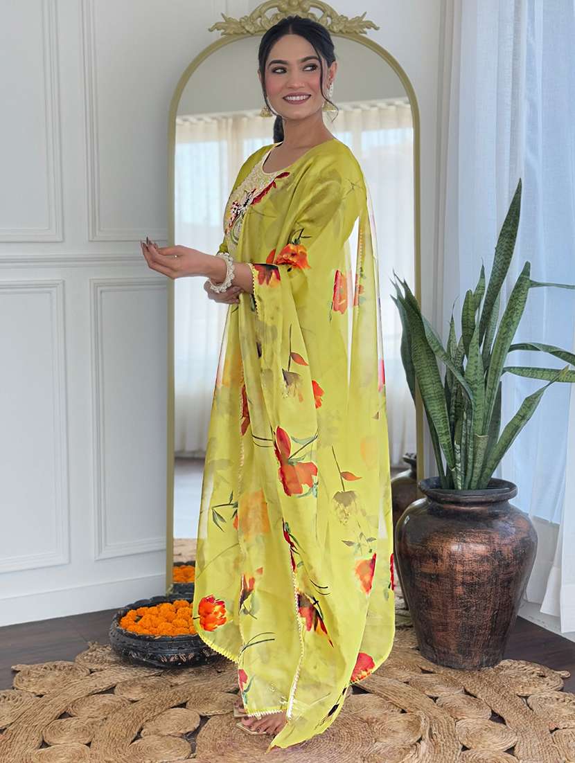 women solid with work three quarter sleeve kurta pant with dupatta set - 22481743 -  Standard Image - 3