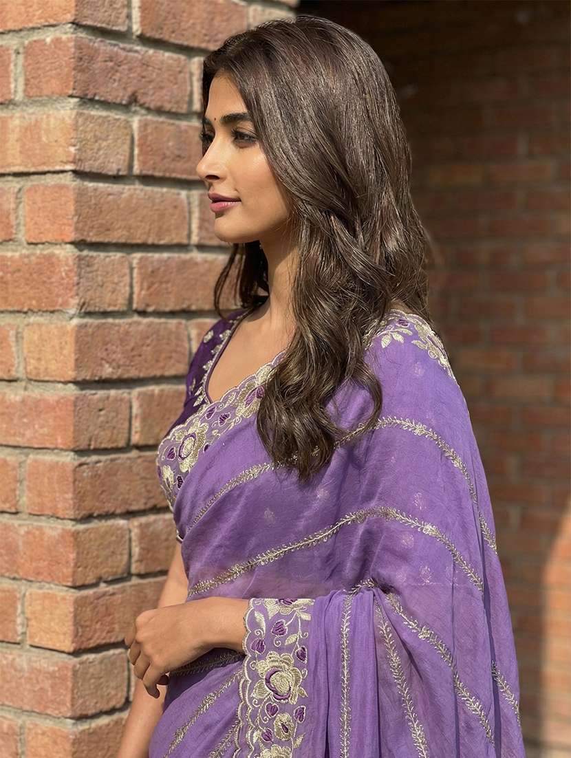 women solid with work embroidered saree with blouse - 22481760 -  Standard Image - 3
