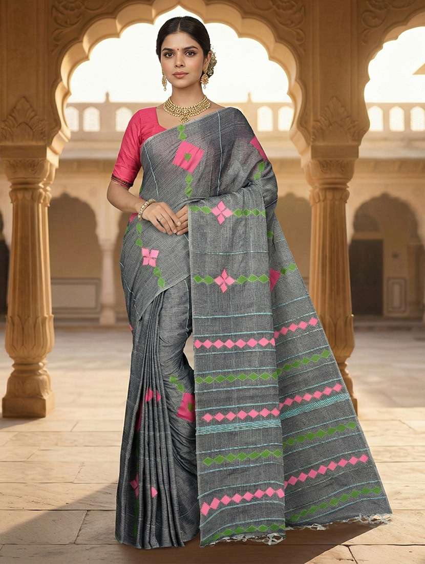 women solid with work handloom saree