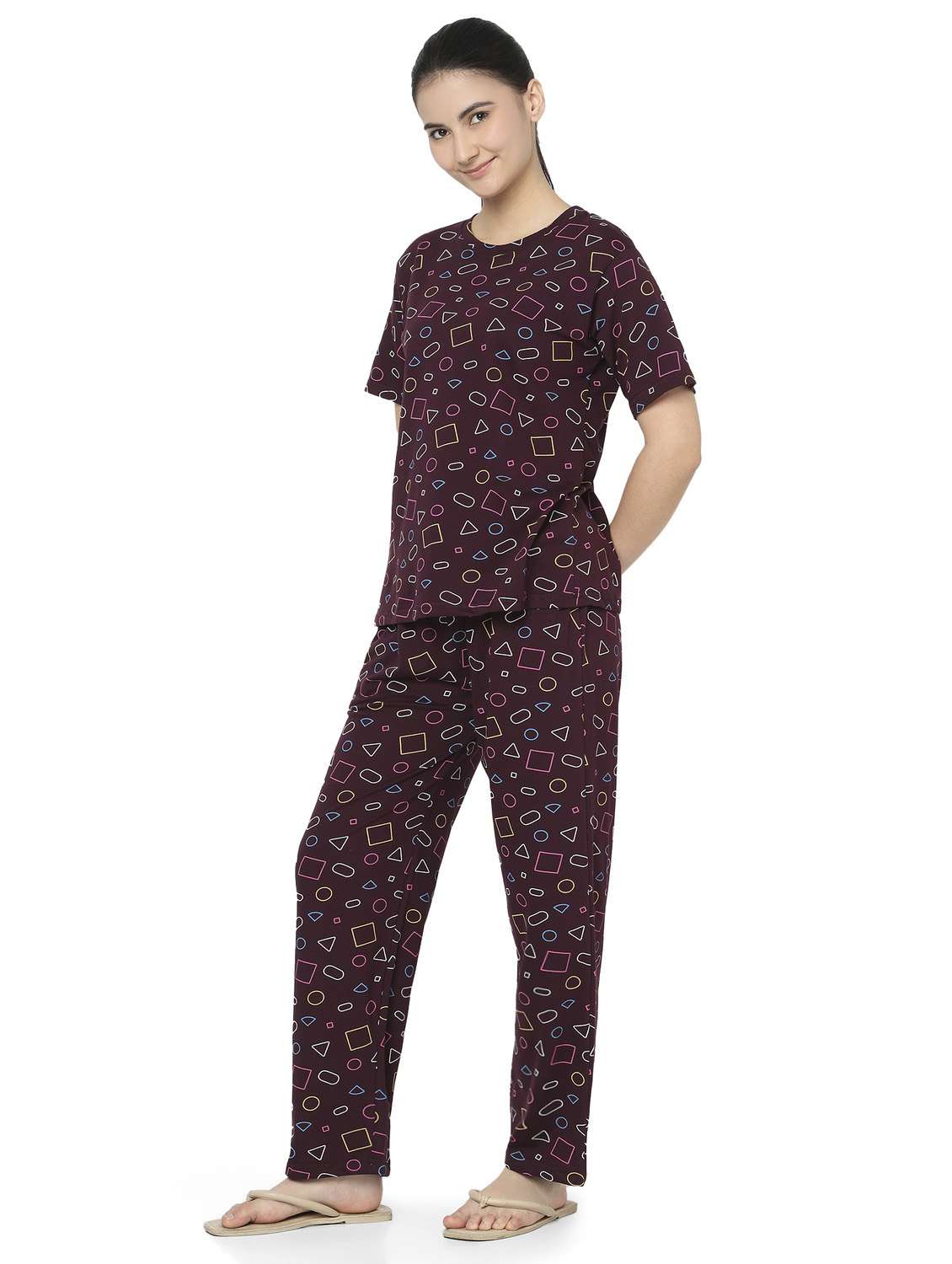 girls smarty pants maroon cotton abstract pyjama set - lounge wear - 22486091 -  Standard Image - 3