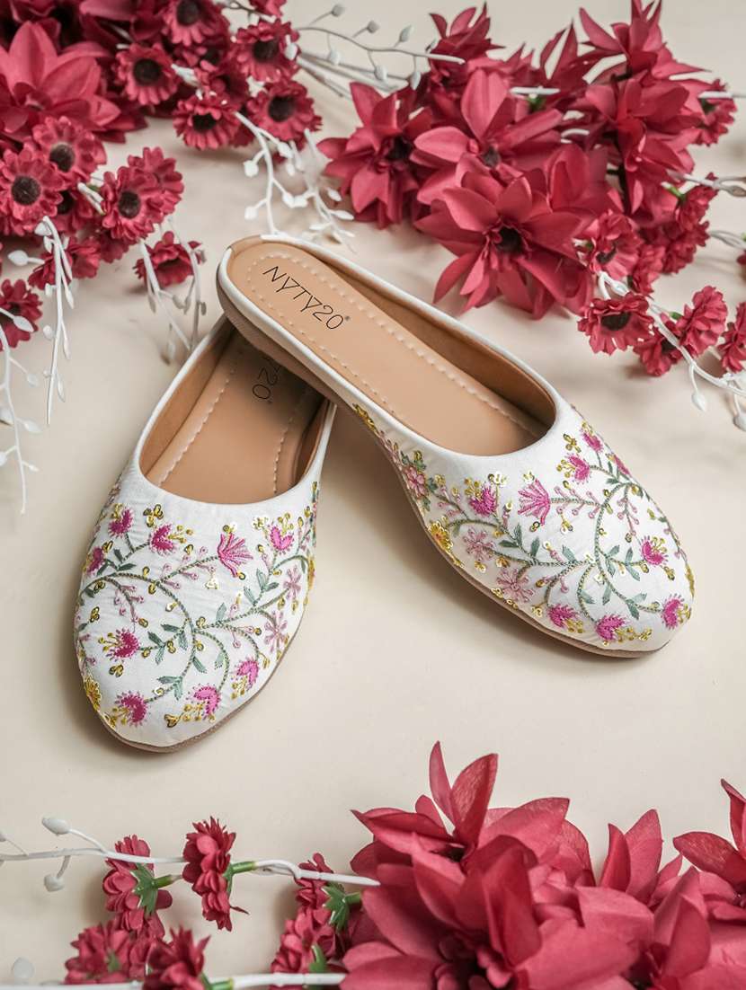women white slip on mule