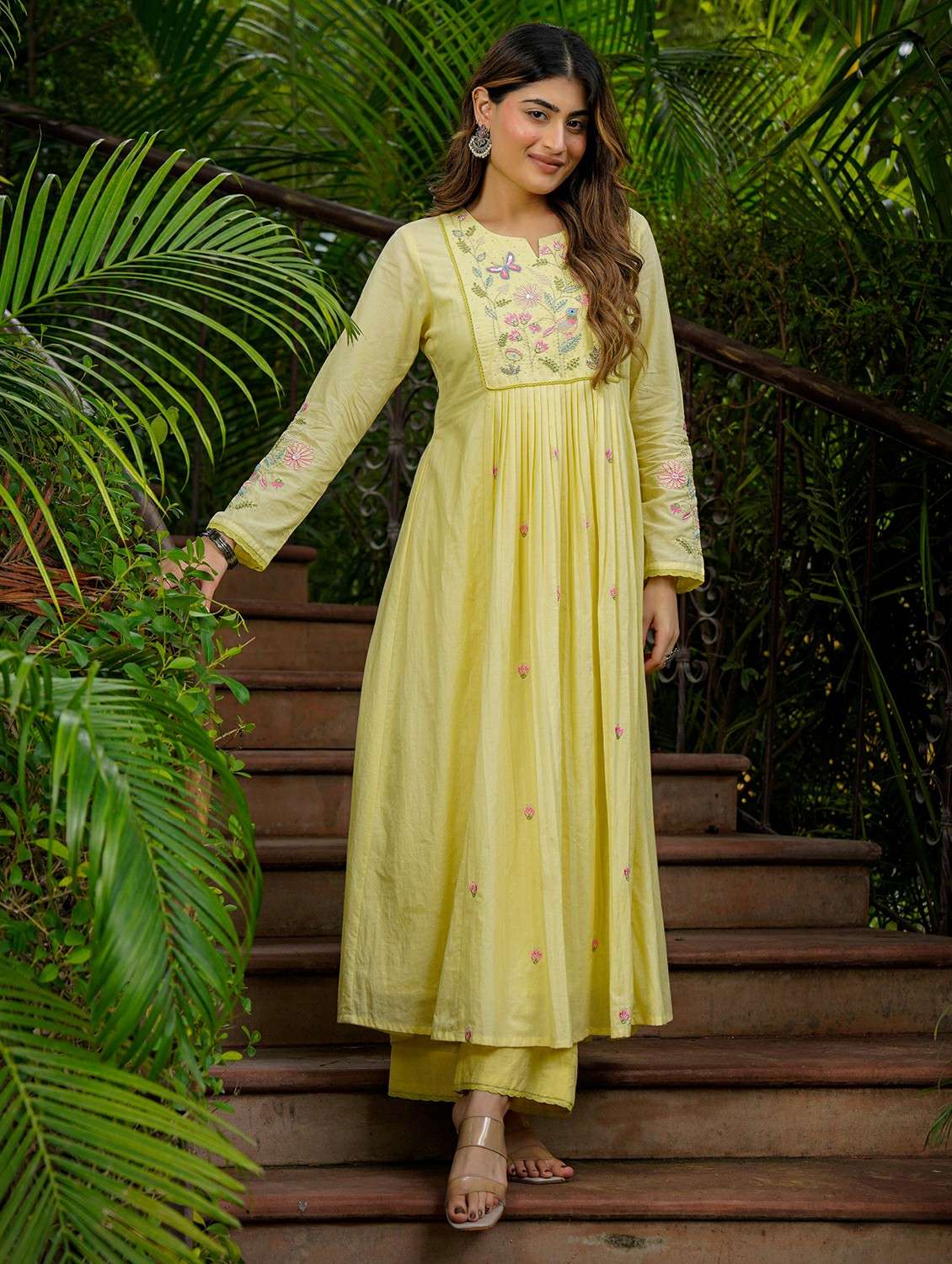 women solid with work long sleeve kurta pant with dupatta set - 22486286 -  Standard Image - 5