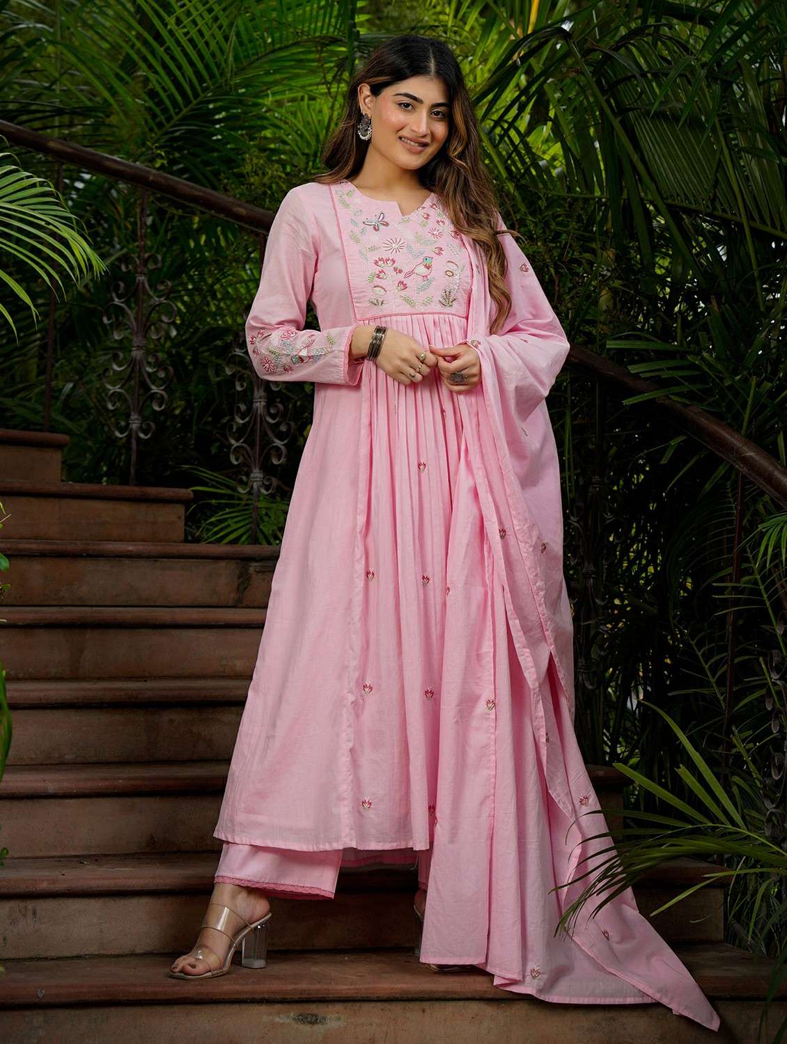 women solid with work long sleeve kurta pant with dupatta set