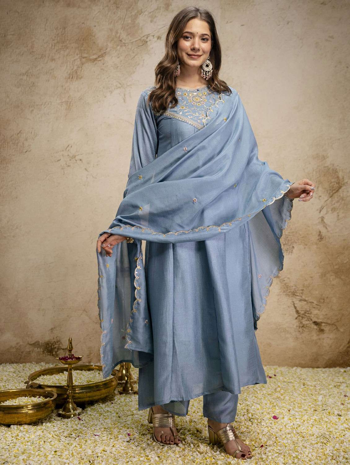 women solid with work three quarter sleeve kurta pant with dupatta set - 22486298 -  Standard Image - 3