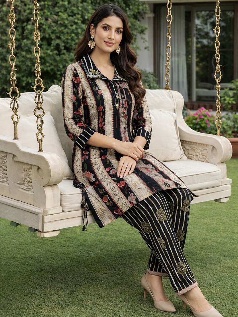women printed three quarter sleeve kurta salwar set