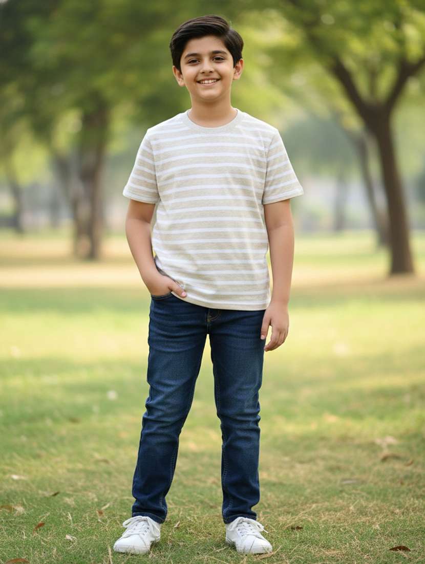 boys printed short sleeves regular fit t-shirt