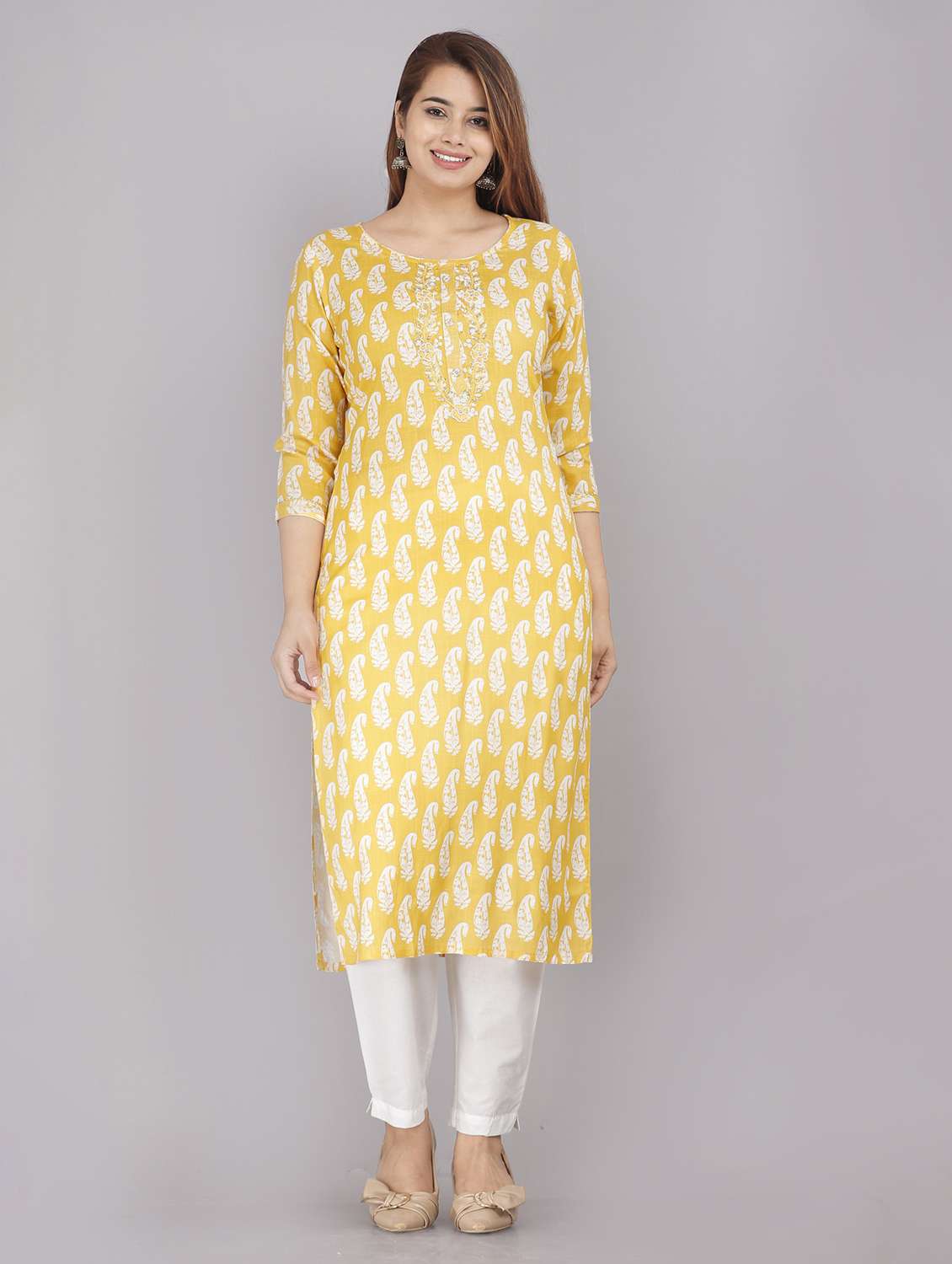 women printed three quarter sleeve straight kurta