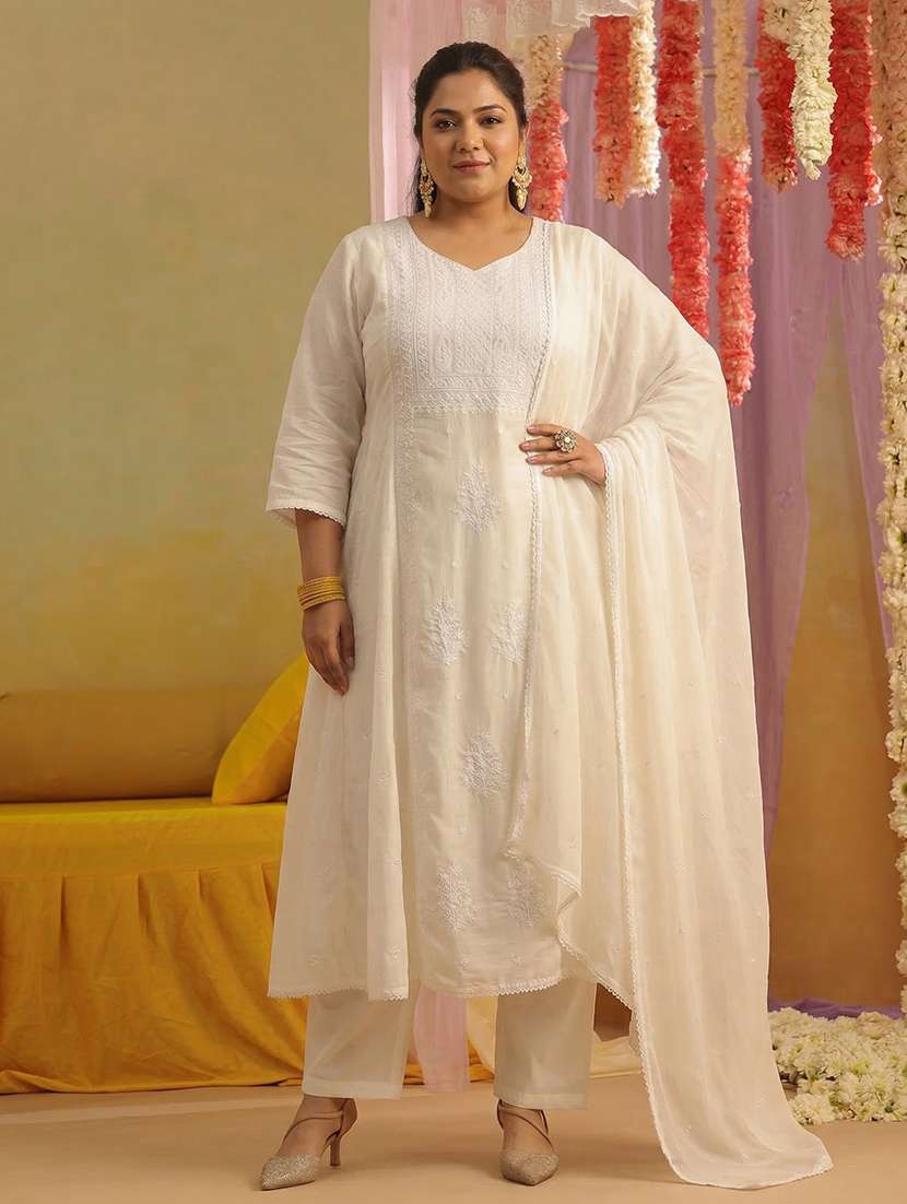 women solid with work three quarter sleeve kurta pant with dupatta set