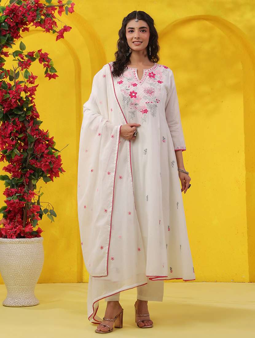women solid with work three quarter sleeve kurta pant with dupatta set - 22489423 -  Standard Image - 3