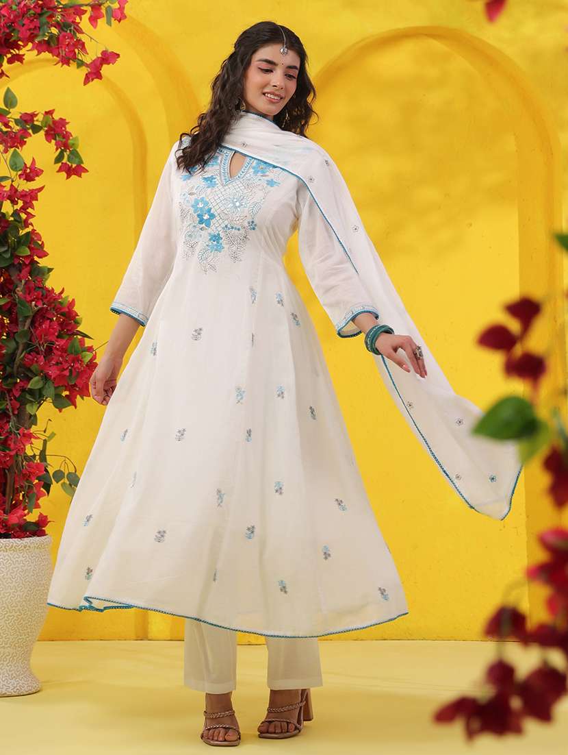 women solid with work three quarter sleeve kurta pant with dupatta set