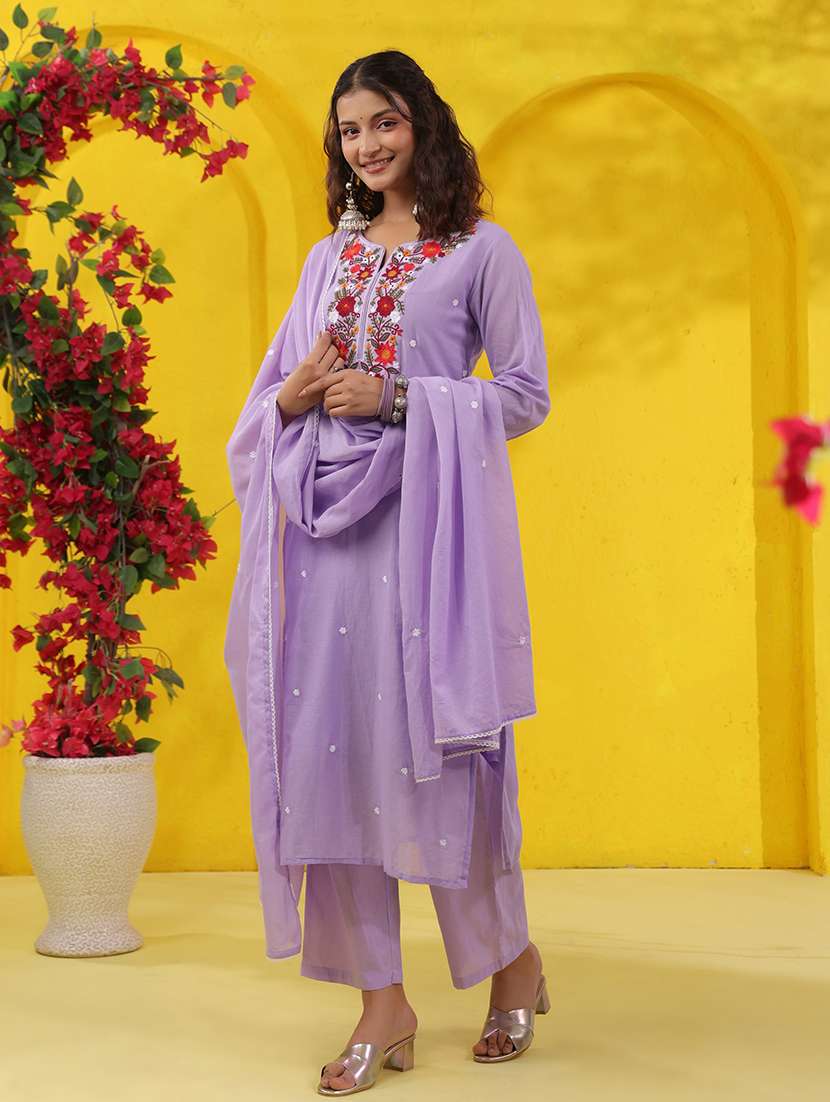 women solid with work three quarter sleeve kurta pant with dupatta set