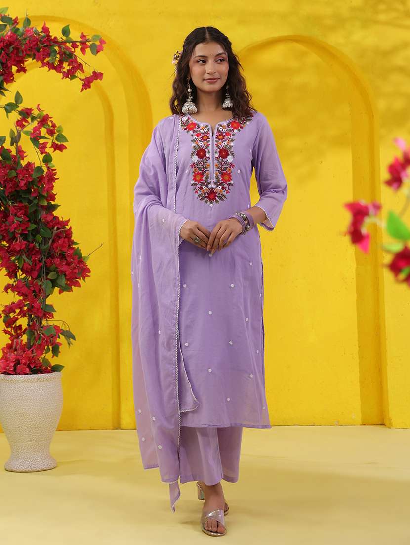 women solid with work three quarter sleeve kurta pant with dupatta set - 22489462 -  Standard Image - 3