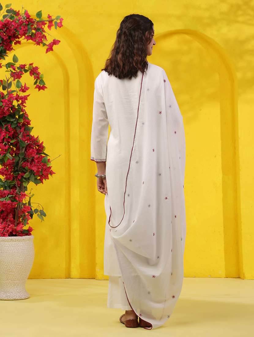 women solid with work three quarter sleeve kurta pant with dupatta set - 22489465 -  Standard Image - 5