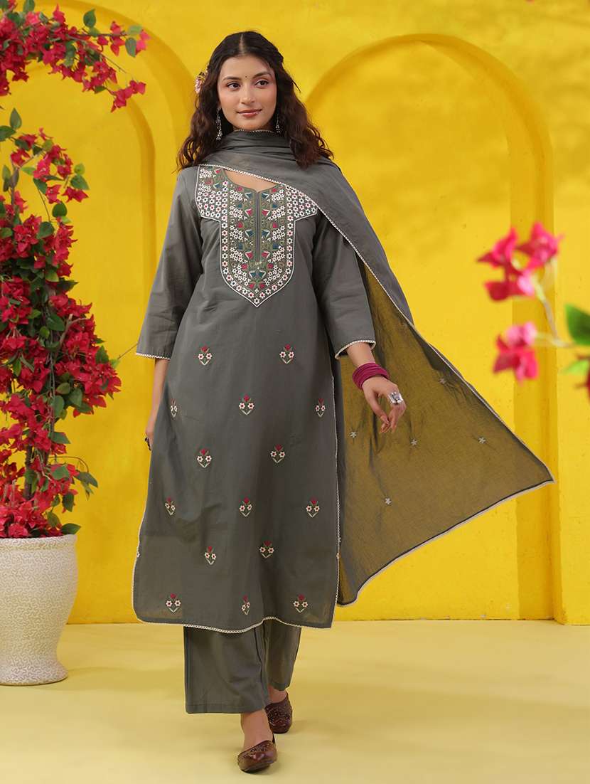 women solid with work three quarter sleeve kurta pant with dupatta set