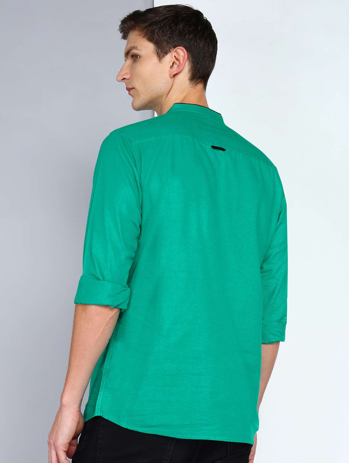 men solid mandarin neck short kurta - 22489540 -  Standard Image - 3