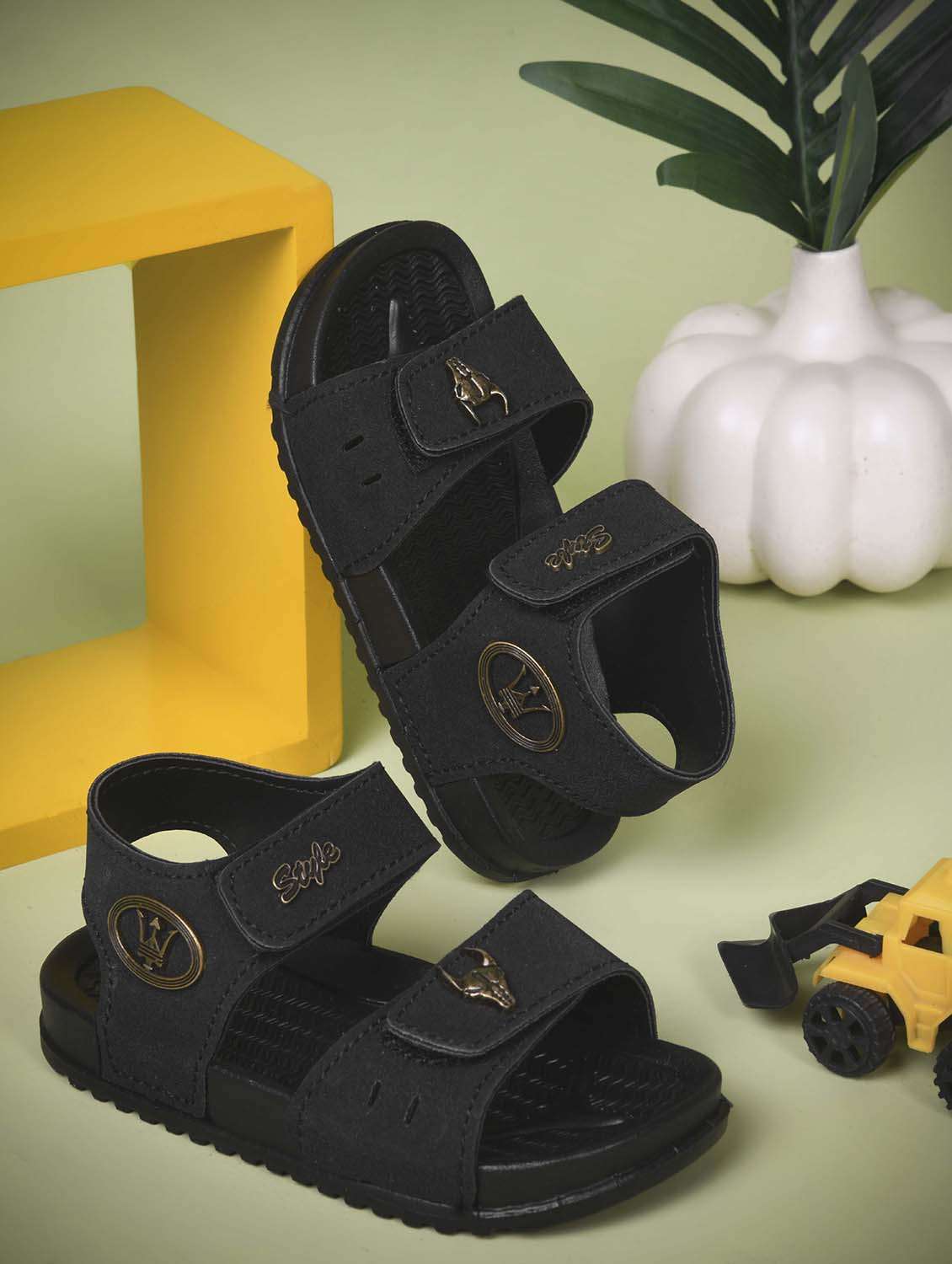 kids black synthetic floater