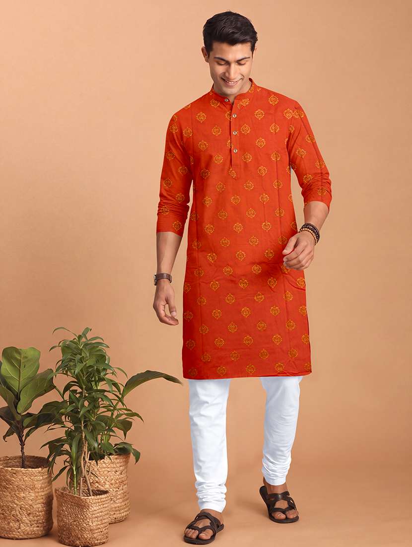 men printed mandarin neck kurta pyjama set