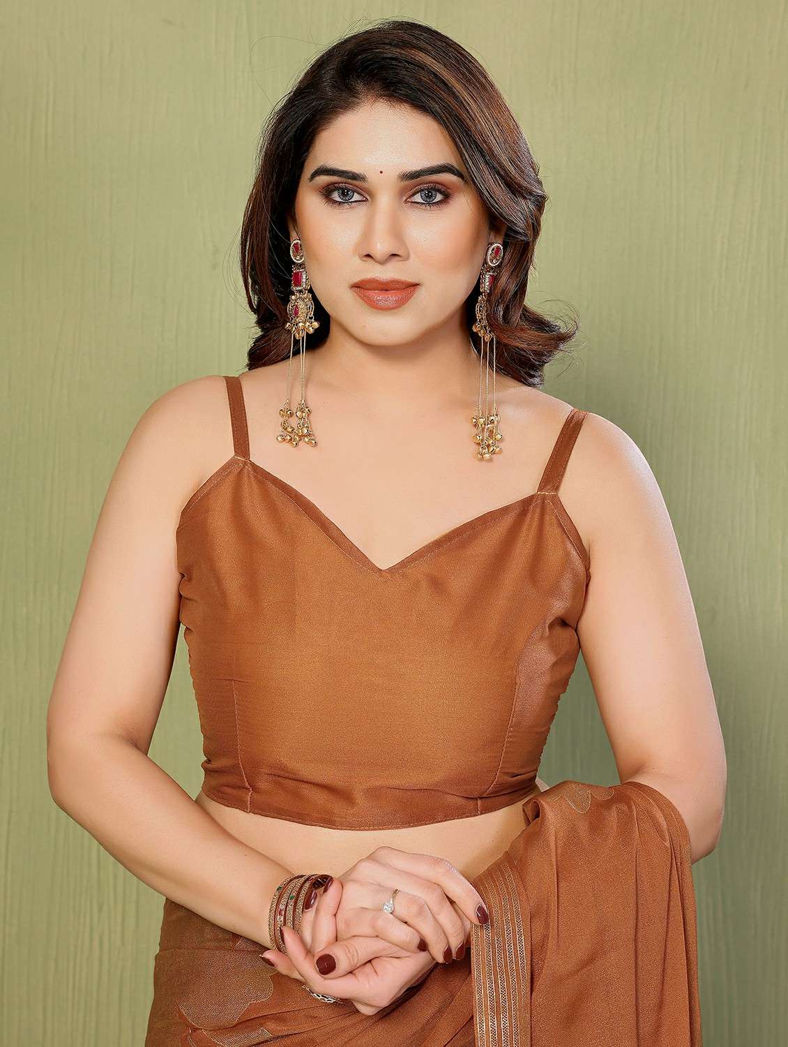 women foil printed saree with blouse - 22489841 -  Standard Image - 5