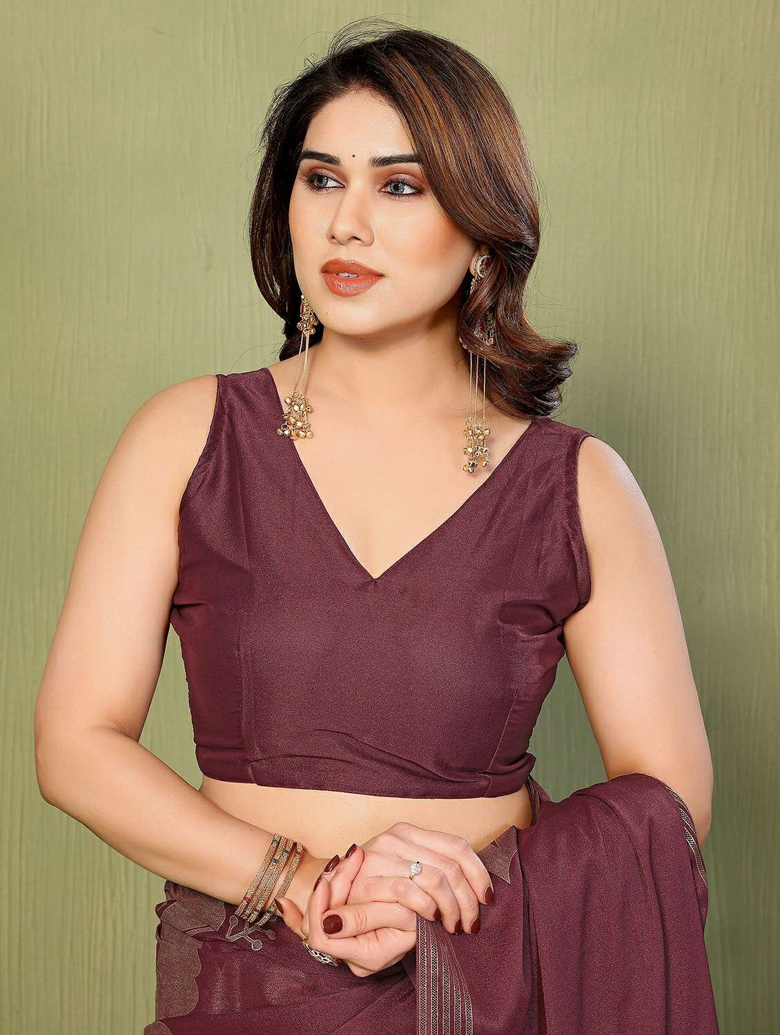 women foil printed saree with blouse - 22489842 -  Standard Image - 5