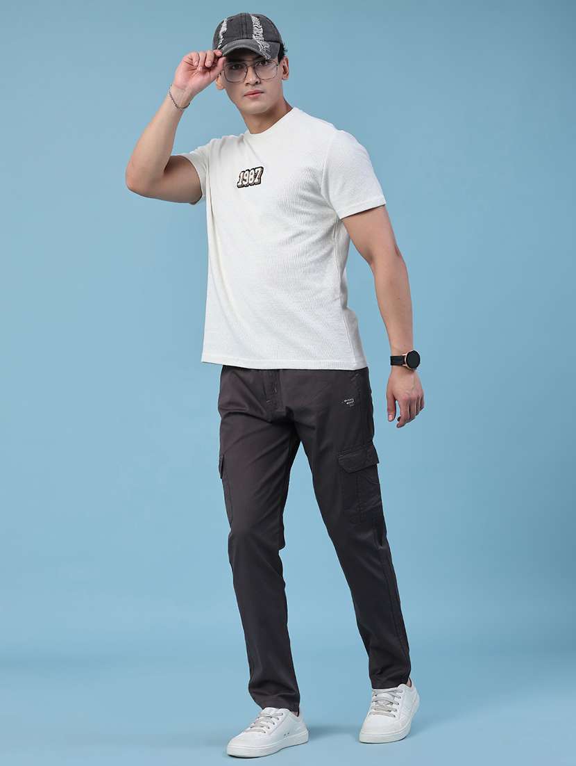 men solid mid rise regular fit cargo  - 22490283 -  Standard Image - 5
