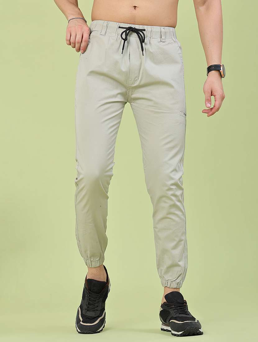 men solid mid rise regular fit jogger