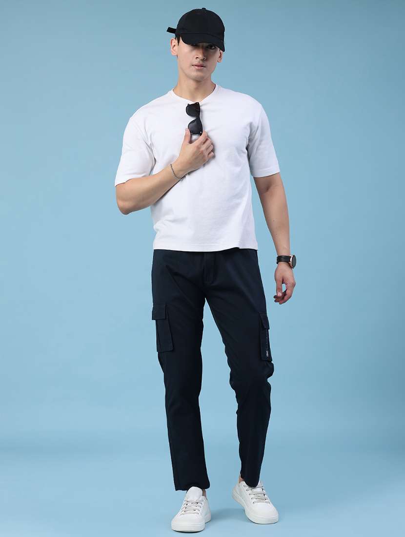 men solid mid rise regular fit cargo  - 22490286 -  Standard Image - 5