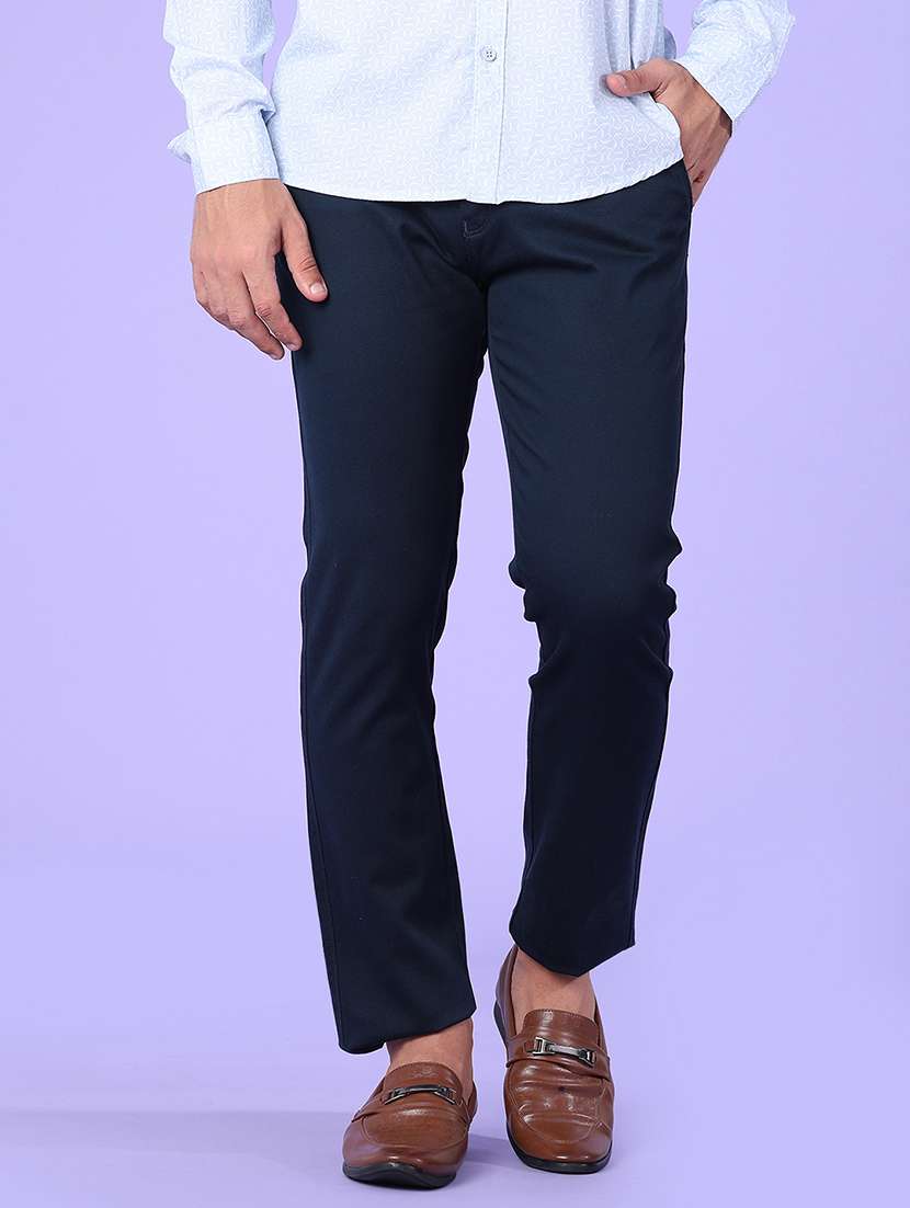men solid mid rise chinos casual trouser