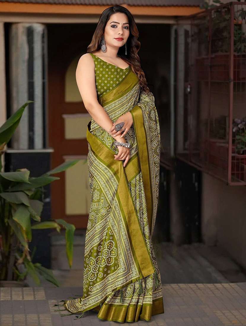 women printed casual wear saree with blouse