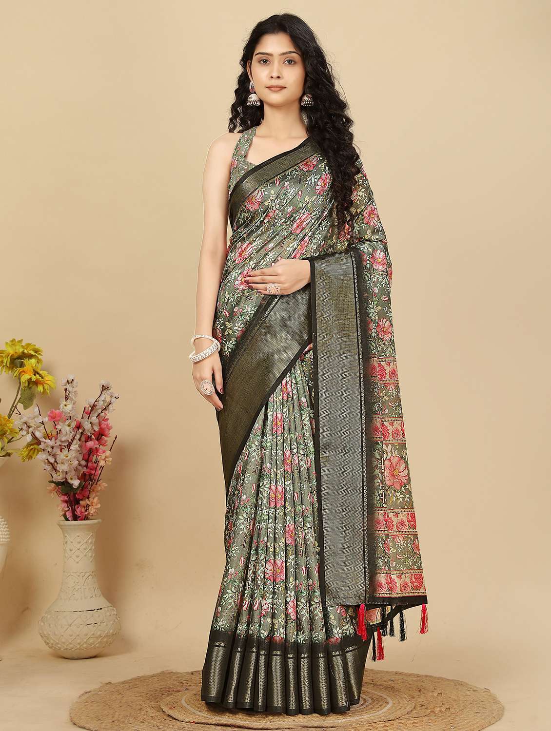 women printed casual wear saree with blouse