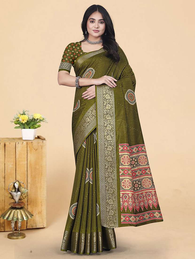 women printed casual wear saree with blouse