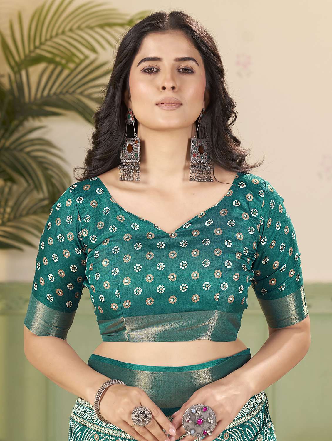 women printed casual wear saree with blouse - 22491584 -  Standard Image - 5