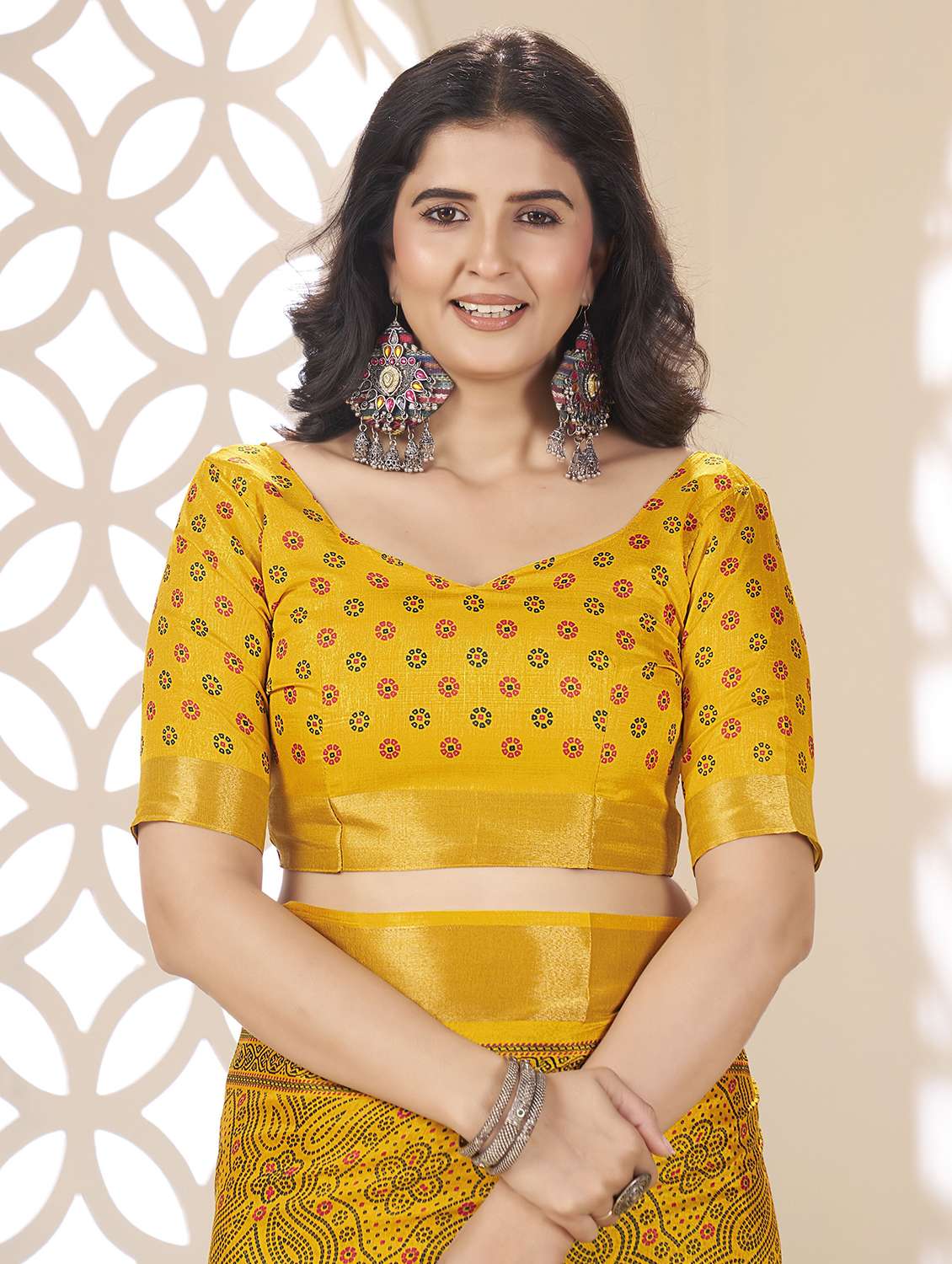 women printed casual wear saree with blouse - 22491588 -  Standard Image - 5
