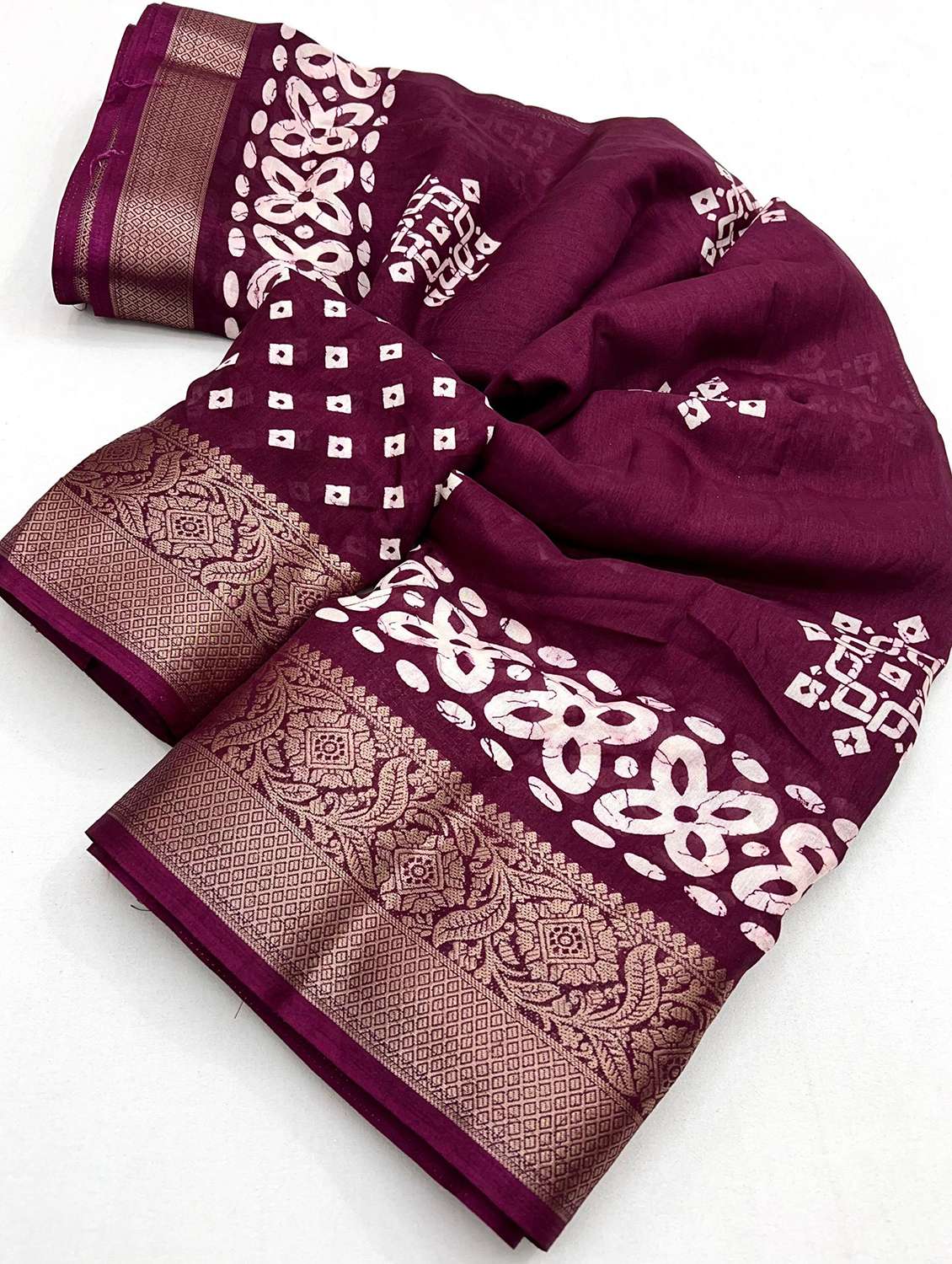 women printed casual wear saree with blouse - 22491592 -  Standard Image - 3