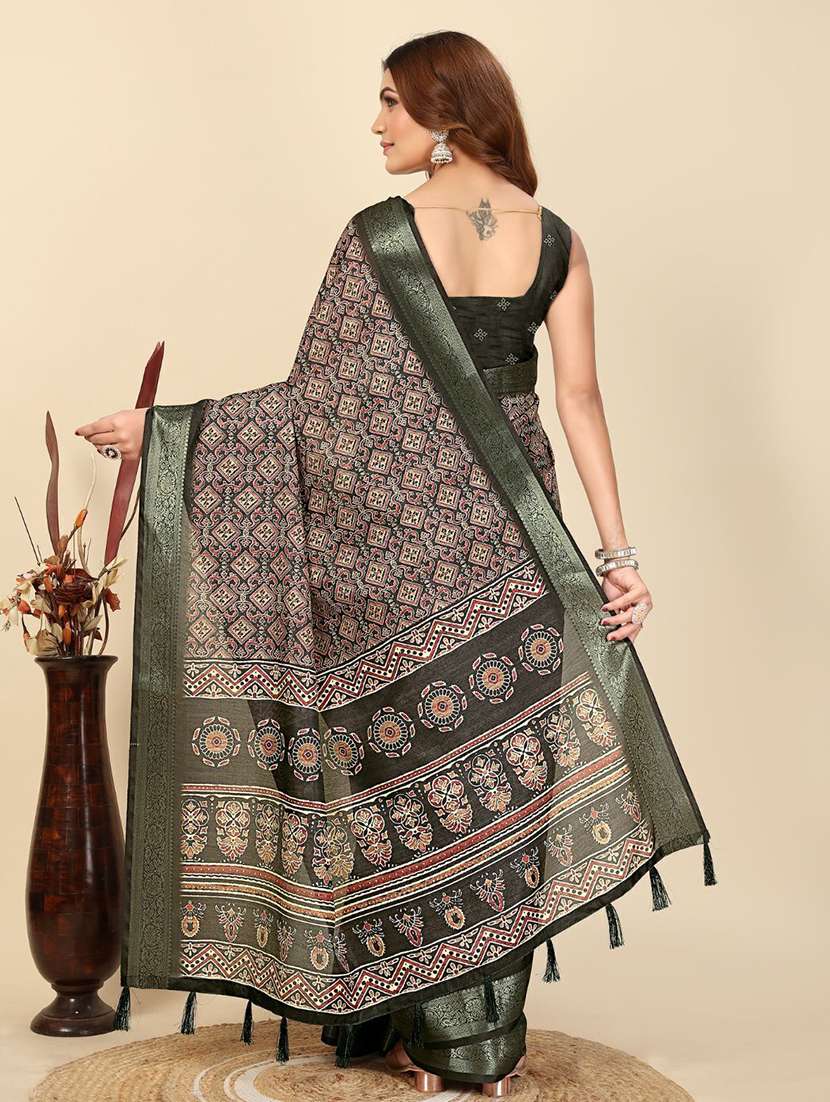 women printed casual wear saree with blouse - 22491924 -  Standard Image - 3