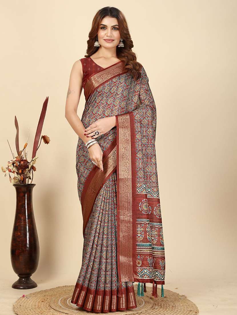 women printed casual wear saree with blouse