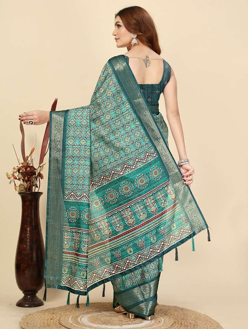 women printed casual wear saree with blouse - 22491928 -  Standard Image - 3
