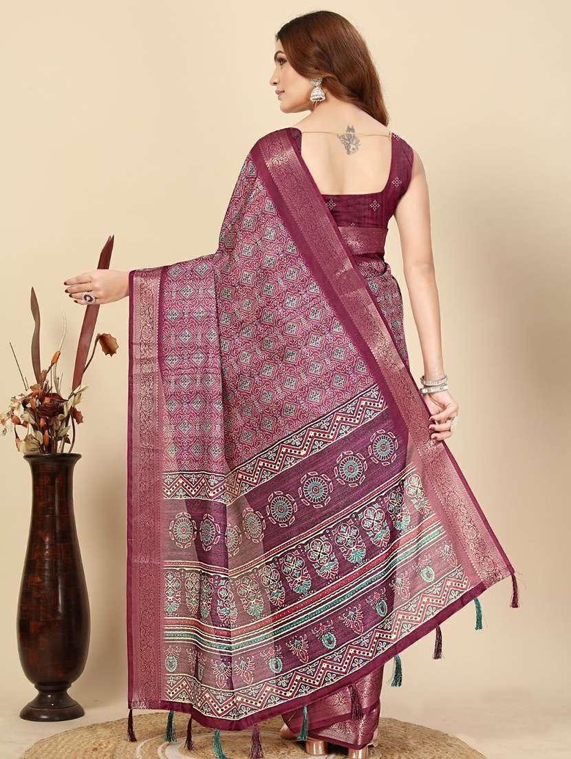 women printed casual wear saree with blouse - 22491929 -  Standard Image - 3
