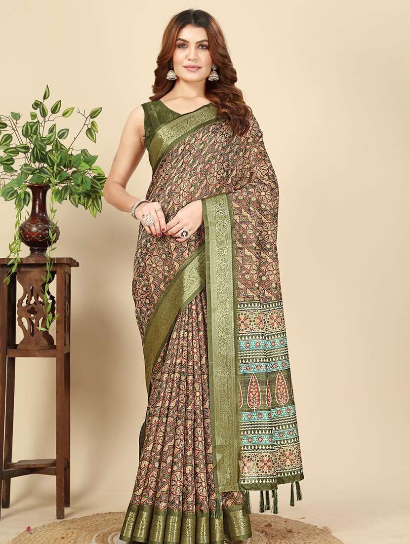 women printed casual wear saree with blouse