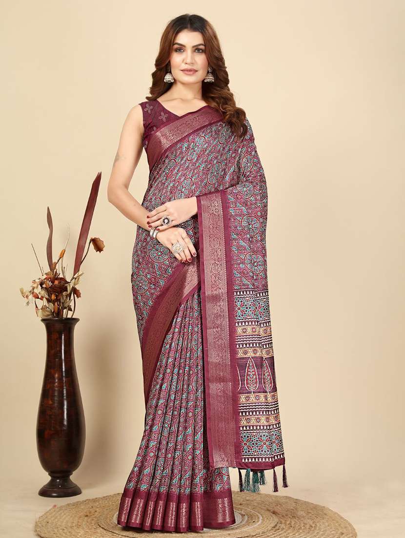 women printed casual wear saree with blouse