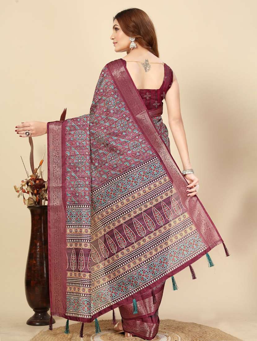 women printed casual wear saree with blouse - 22491942 -  Standard Image - 3