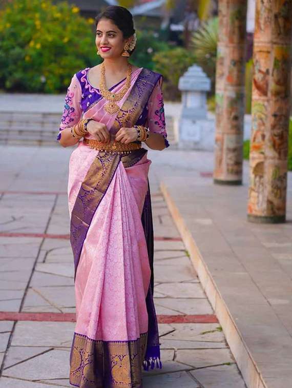 women self design kanjivaram saree with blouse